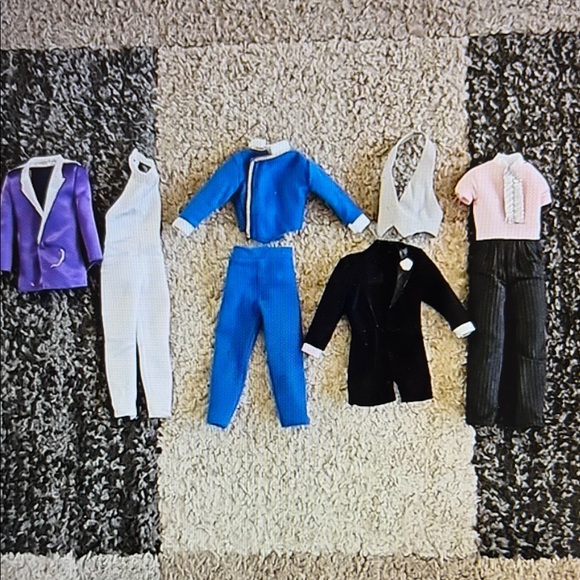 Vintage Mattel Barbie & Ken Dolls & Clothing. 1960’s/80’s/90’s Huge Lot - Picture 7 of 13